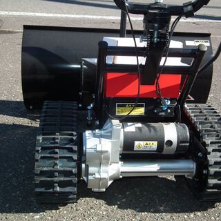 値下げしました！【紋別市発】電動　充電式　除雪機　電動ラッセル　舗装路面向き　　充電式　小型電動除雪機　雪ドーザー　２～３回使用　中古美品　作動確認済み　の画像