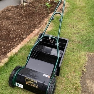 【美品】（値下げ）芝刈機 ゴールデンスター GFB-2500