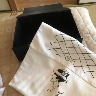 シャネル正規品　空き箱マグネット　保存袋付きの画像