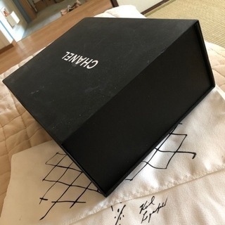 シャネル正規品　空き箱マグネット　保存袋付きの画像