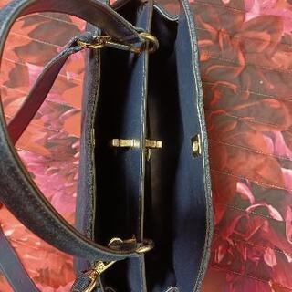 GUESS  デニムキルティングショルダーバッグ(美品)の画像