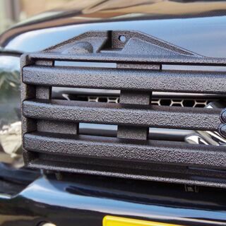 ジムニー JB23W 4型 スズキ純正フロントグリル U-POL社/ラプターライナー塗装施工品の画像