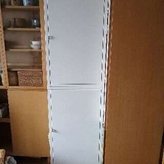 【IKEA】10台あります！HALLANヘッラン　キャビネット　ロッカー　書類棚 IKEA】10台あります！HALLANヘッラン キャビネット ロッカー