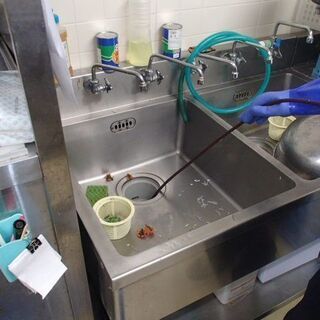 排水管高圧洗浄　排水管詰まり修理　スタッフの画像