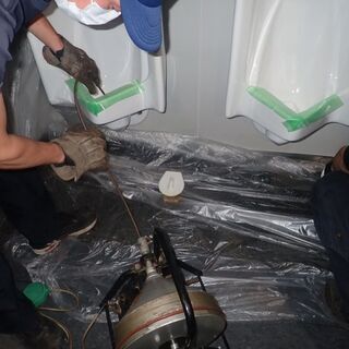 排水管高圧洗浄　排水管詰まり修理　スタッフの画像