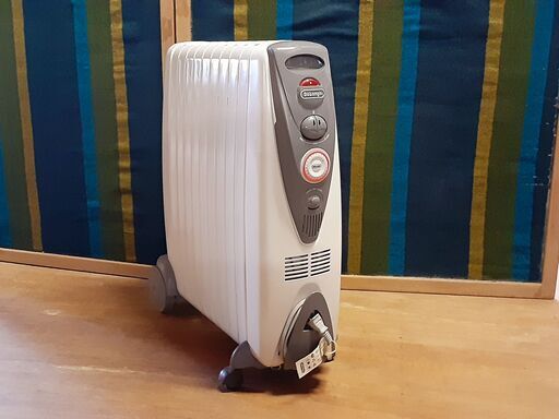 デロンギ オイルヒーター HG010915EC 暖房器具　/DJ-0772-STB