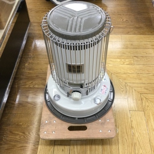 ＃J-39【ご来店いただける方限定】TOYOTOMIの石油ストーブです