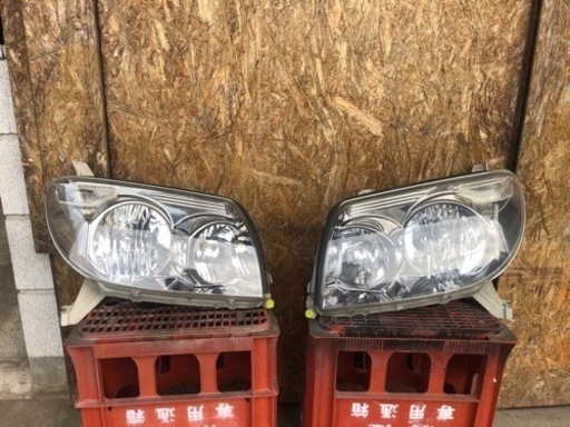 ハイラックスサーフ前期215純正ヘッドライト 右 左