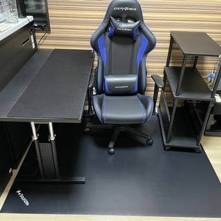 バウヒュッテ　ゲーミングデスク　パソコンタワー　チェアマット　DXRACER ゲーミングチェア　一式