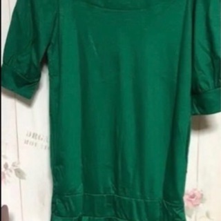 新品未使用 ワンピース チュニック 緑の画像