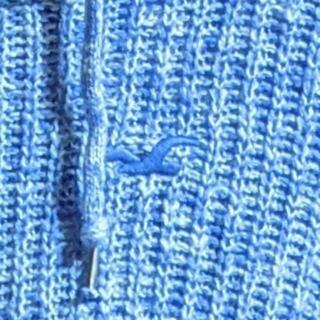 Hollister(ホリスター)水色ニットの画像