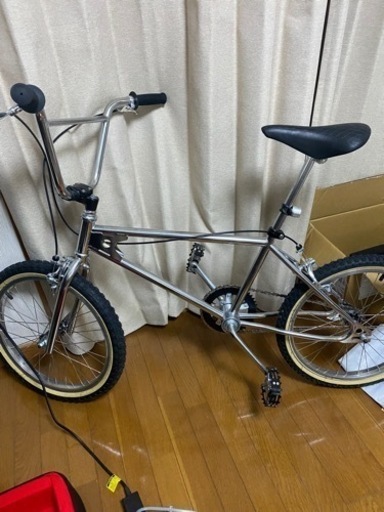 自転車 HOW I ROLL BMX