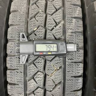 ハイエース キャラバン☆超バリ山スタッドレス☆15インチスタッドレス☆貨物!195/80R15 107/105L LT BRIDGESTONE ブリザックVL1 2019年4本の画像