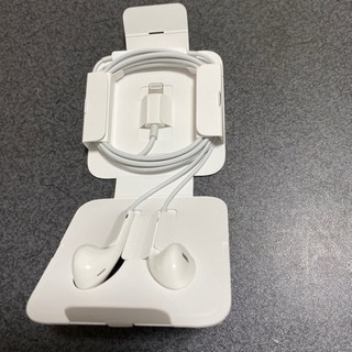 iPhone空箱イヤホン付きの画像