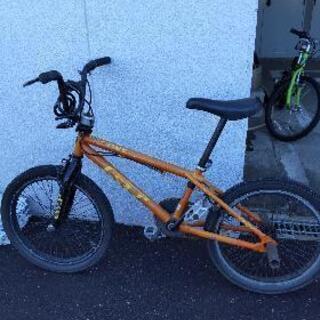 BMX 8000円