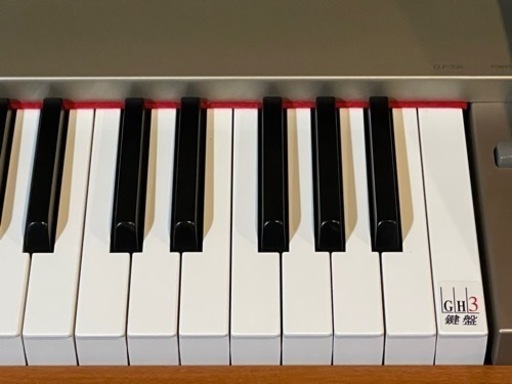 【購入者様決定！】【極極美品】【お届け無料有り】★電子ピアノ★YAMAHA CLP-330C【即日配送可】