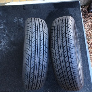 タイヤ2本の画像