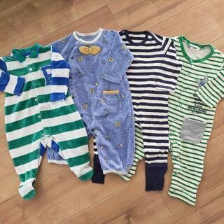 ベビー服ロンパース