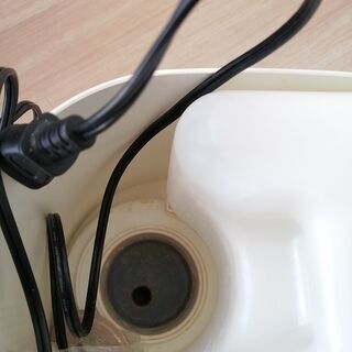 加湿器　無料　あげます　（山善　スチーム式加湿器  2013年製）の画像