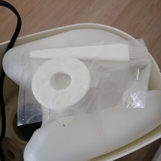 加湿器　無料　あげます　（山善　スチーム式加湿器  2013年製）の画像