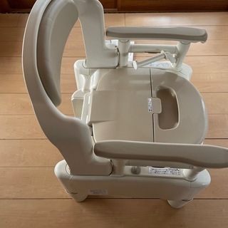 ポータブルトイレ　未使用の画像