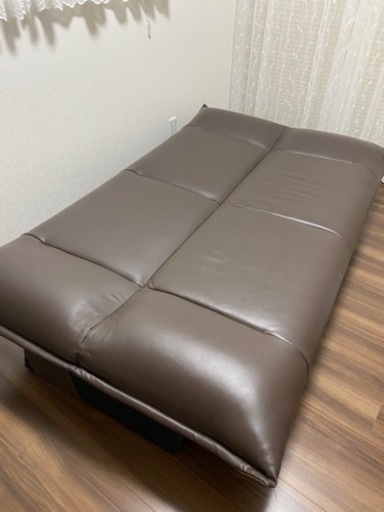 ダブルサイズのソファベッド