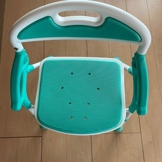 折りたたみ　シャワーチェアー　中古品