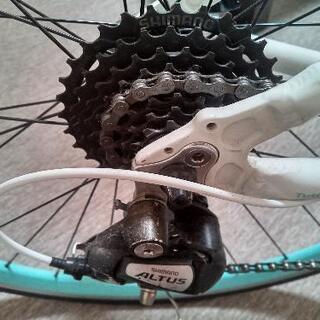 Ｂｉａｎｃｈｉ  ROMA4  クロスバイク　ホワイトの画像