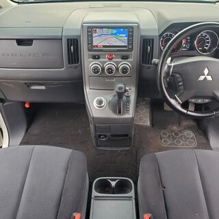 ★美車★車検4年12月まで★4WD★2009年デリカD5 Gナビパッケージ★純正ナビ/左側パワスラ/フロント・バック・サイドカメラ/スマートキー/の画像