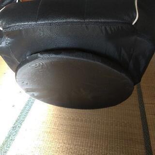 ニトリ 回転ひじ付き座椅子の画像