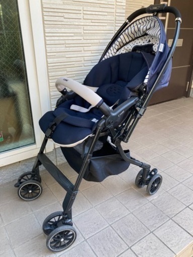 コンビ ホワイトレーベル メチャカル ハンディ オート4キャス エッグショック