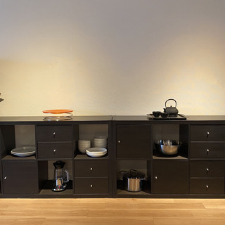 IKEA KALLAX 4x2 キャビネット　扉、引き出し付き