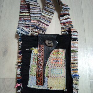 おしゃれなショルダーバッグ