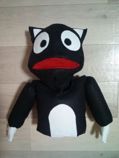 手作りのパペット（手人形）（白黒のネコ）