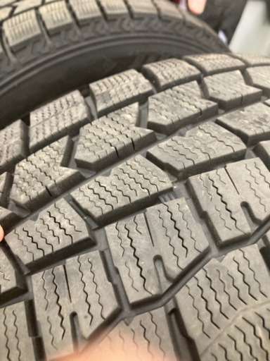 冬タイヤ4本セット！ 205/60/R16 早く手放したいので安くしました。