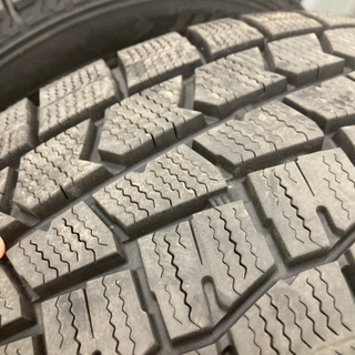 冬タイヤ4本セット！ 205/60/R16 早く手放したいので安...
