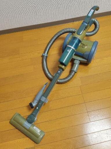シャープ サイクロン掃除機 EC-AC1