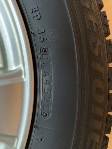 ブリヂストン　スタッドレスタイヤ、アルミ付き　185/70R13  12000円