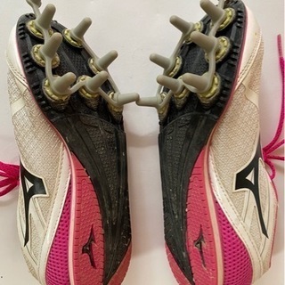 【9/1終了】MIZUNO 陸上　スパイク　23cm ピンつきの画像