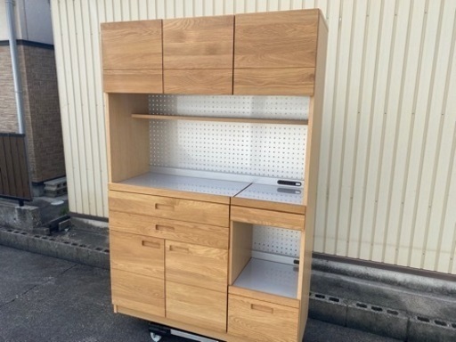 美品　ウニコ unico ヒュッテ　Hutte（SV）キッチンボード 食器棚