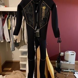 ウェットスーツ男女　サイズM 未使用品　