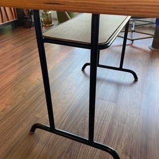 unicoのFUNEAT(ファニート)ダイニングテーブルの画像