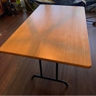 unicoのFUNEAT(ファニート)ダイニングテーブルの画像