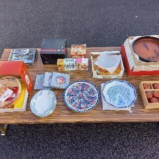 10月24日　100円～　皿　雑貨　小物　その他色々