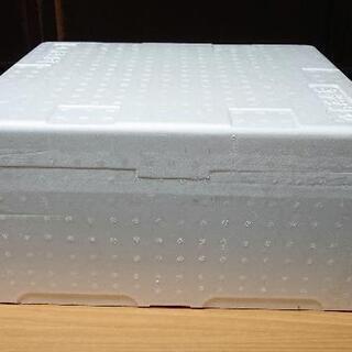 中古 リンゴ箱 フタ付き 発泡 スチロール 製  リンゴ ケース１個！