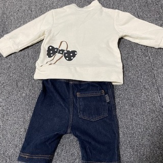 70サイズトレーナーと80サイズズボンの画像