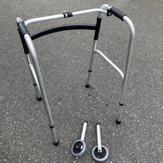 歩行補助器具 アルミ製 軽いです♪