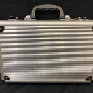 アルミアタッシュケース　鍵なし　中古品の画像