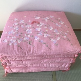 値下げしました！座布団５枚セット