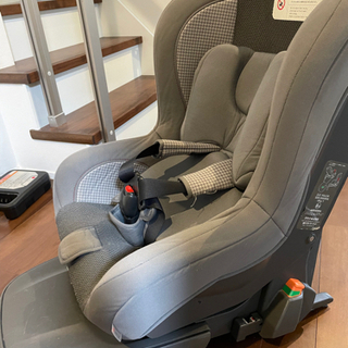 タカタ　チャイルドシート　ISOFIX ｔａｋａｔａ04-ifi...